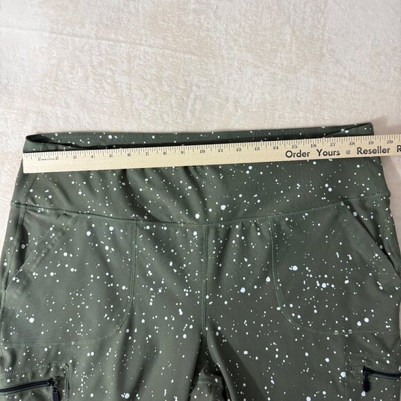 Torrid Leggings Women's Plus 3 Happy Camper High Rise Pockets Cropped Green - Picture 12 of 14